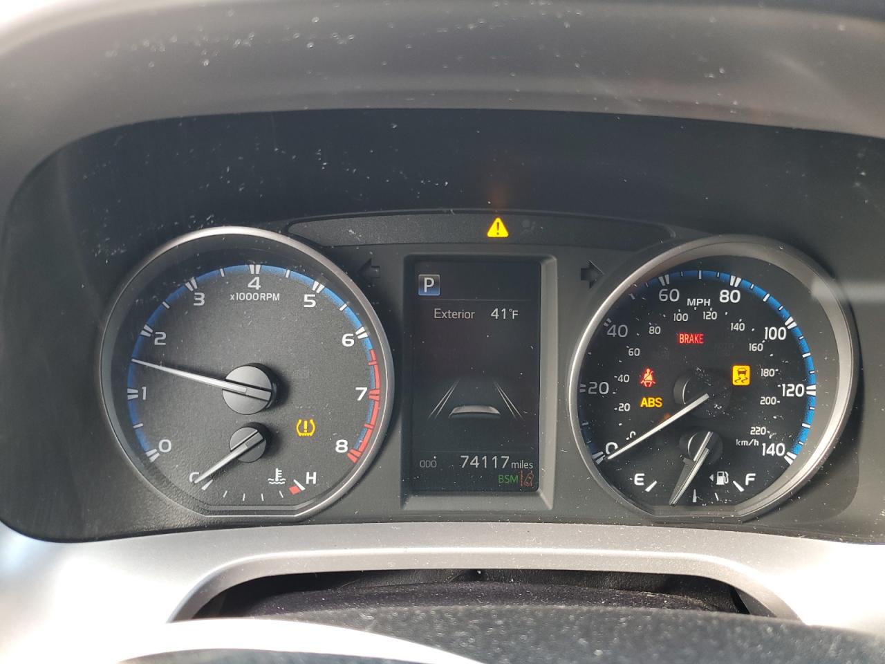 2018 Toyota RAV 4 VIN JTMRFREVXJD232775 Copart auction photo, side / front end damage thumbnail 9