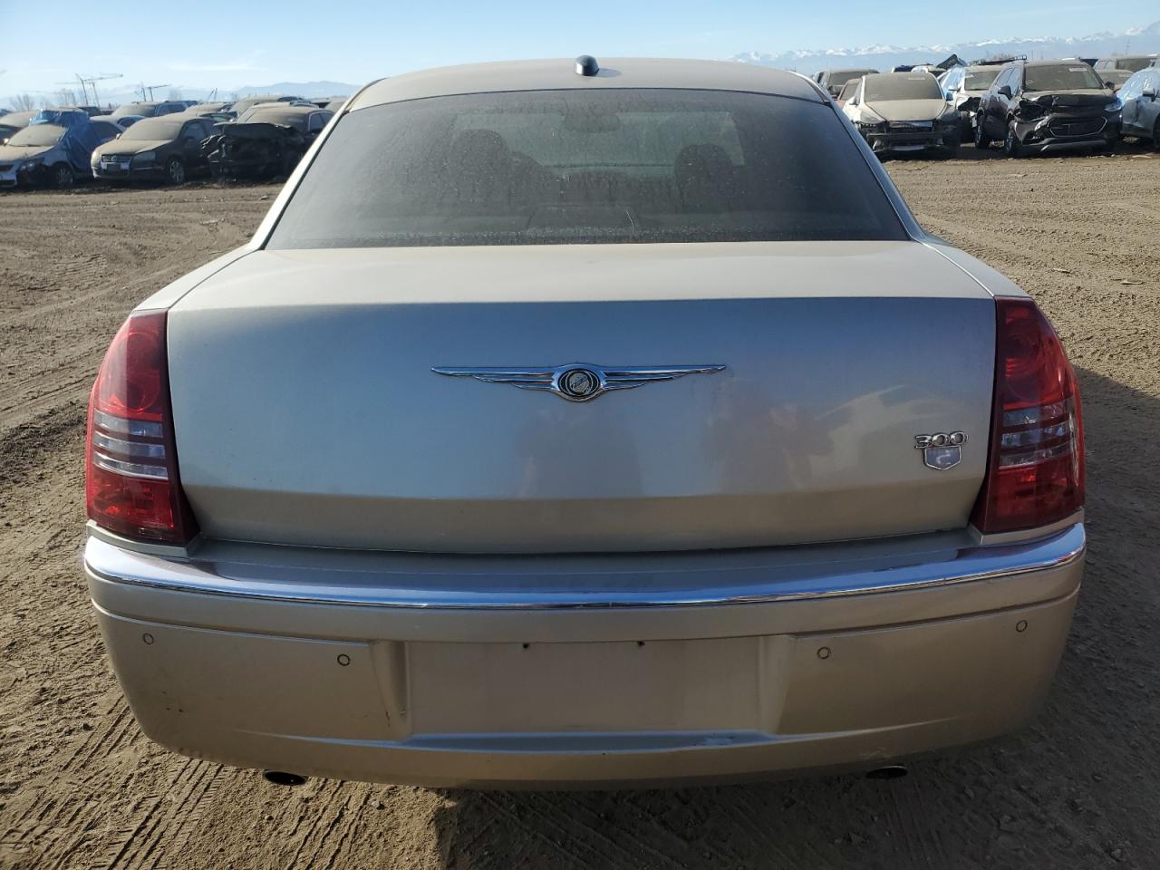 2006 Chrysler 300 VIN 2C3LA63H26H196756 Copart auction photo, front end damage thumbnail 6