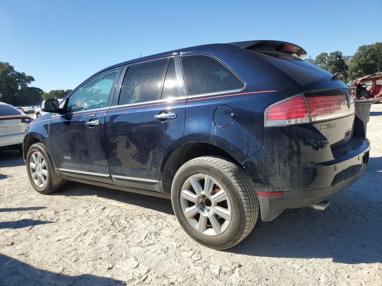 2009 Lincoln MKX VIN 2LMDU68CX9BJ01713 Copart auction photo, front end / minor dent/scratches damage thumbnail 2
