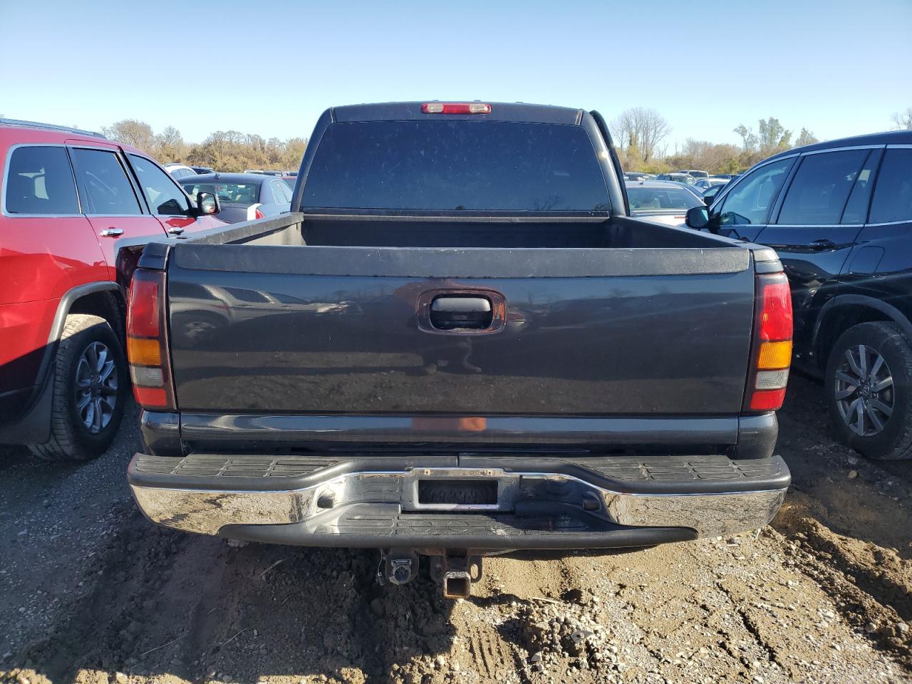 2005 GMC Sierra VIN 2GTEK13T751173294 Copart auction photo, rollover damage thumbnail 6