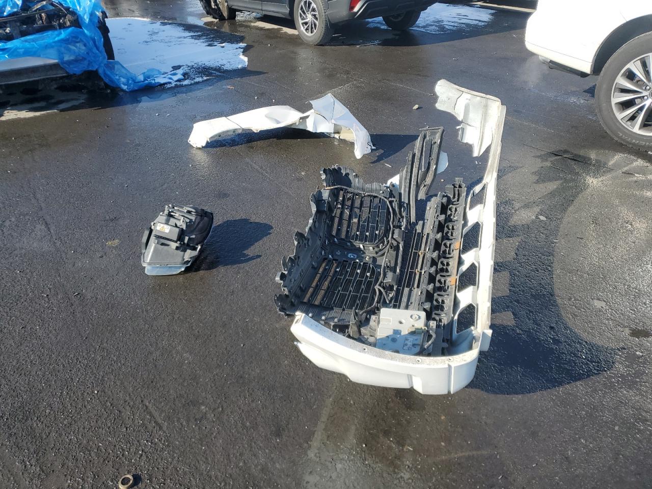 2017 Lincoln Navigator VIN 5LMJJ2JT4HEL04736 Copart auction photo, front end damage thumbnail 13