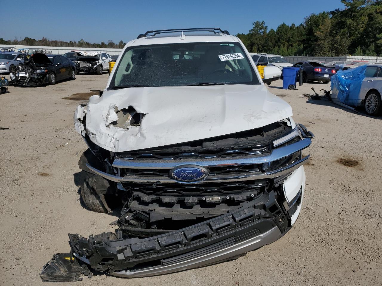 2022 Ford Expedition VIN 1FMJU2AT5NEA39976 Copart auction photo, front end damage thumbnail 5