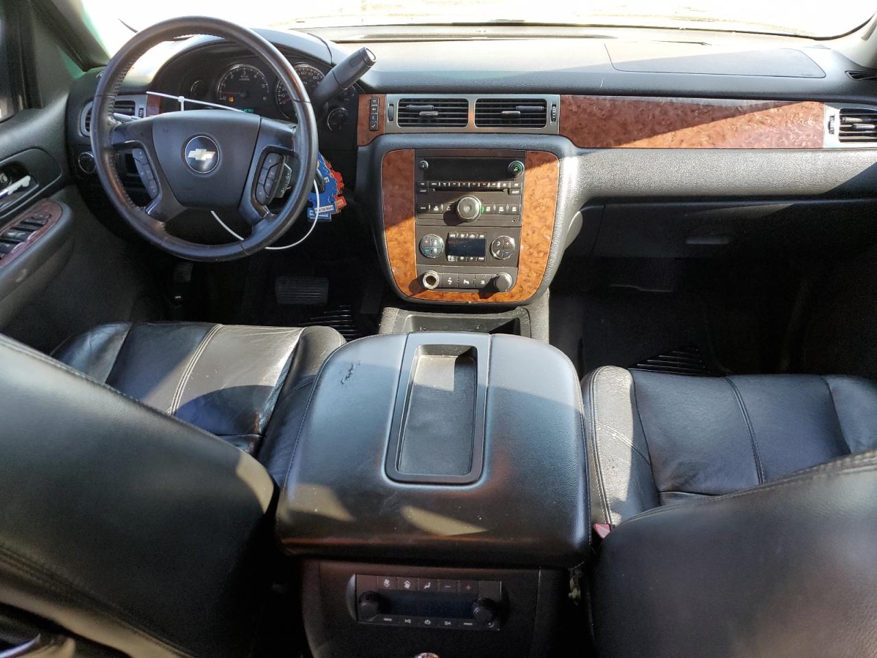 2007 Chevrolet Tahoe VIN 1GNFC13J27R190425 Copart auction photo, undercarriage / front end damage thumbnail 8