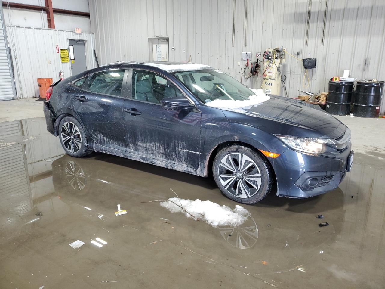 2016 Honda Civic VIN 19XFC1F35GE220129 Copart auction photo, rear end damage thumbnail 4