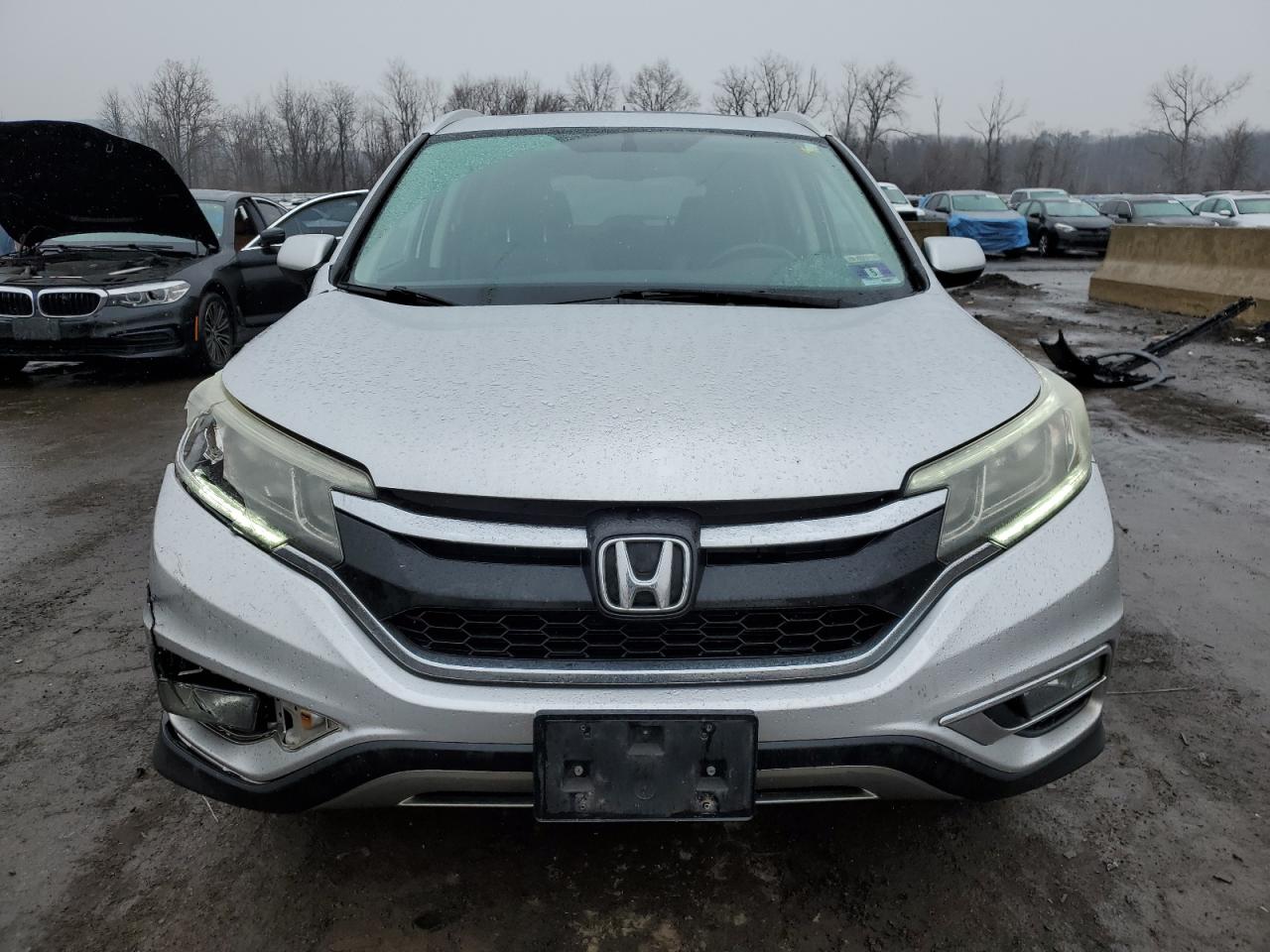 2015 Honda CR-V VIN 2HKRM4H77FH632025 Copart auction photo, front end / minor dent/scratches damage thumbnail 5