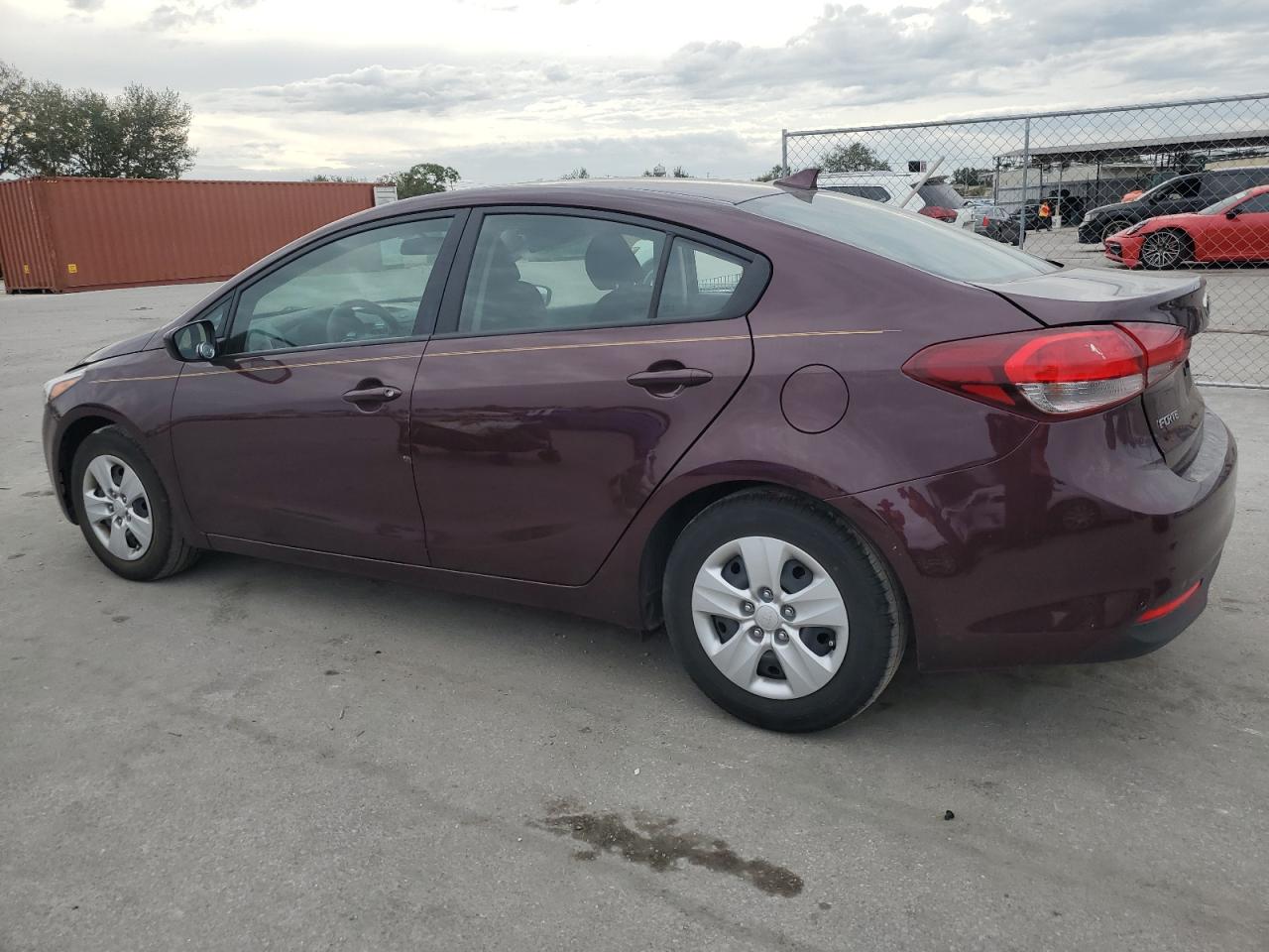 2018 KIA Forte VIN 3KPFK4A72JE236357 Copart auction photo, side / rear end damage thumbnail 2