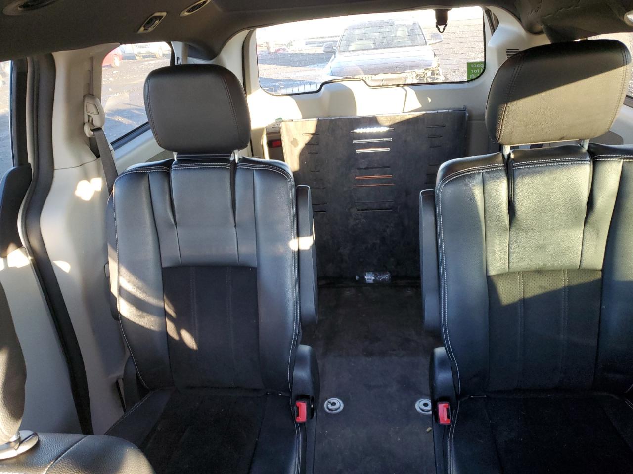 2018 Dodge Caravan VIN 2C4RDGCG2JR265152 Copart auction photo, all over damage thumbnail 10