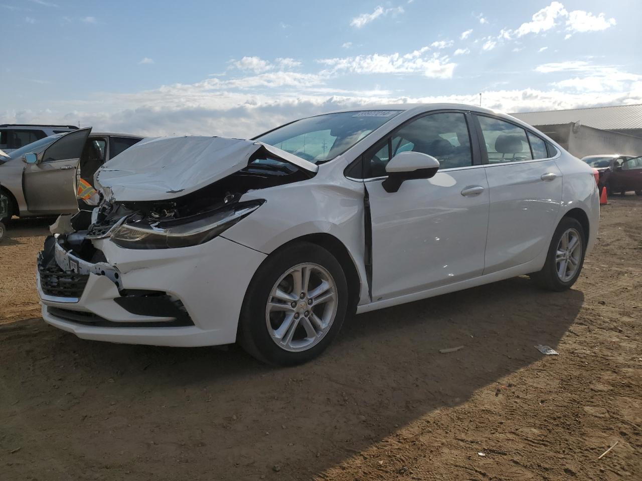 2017 Chevrolet Cruze VIN 1G1BE5SM9H7110726
