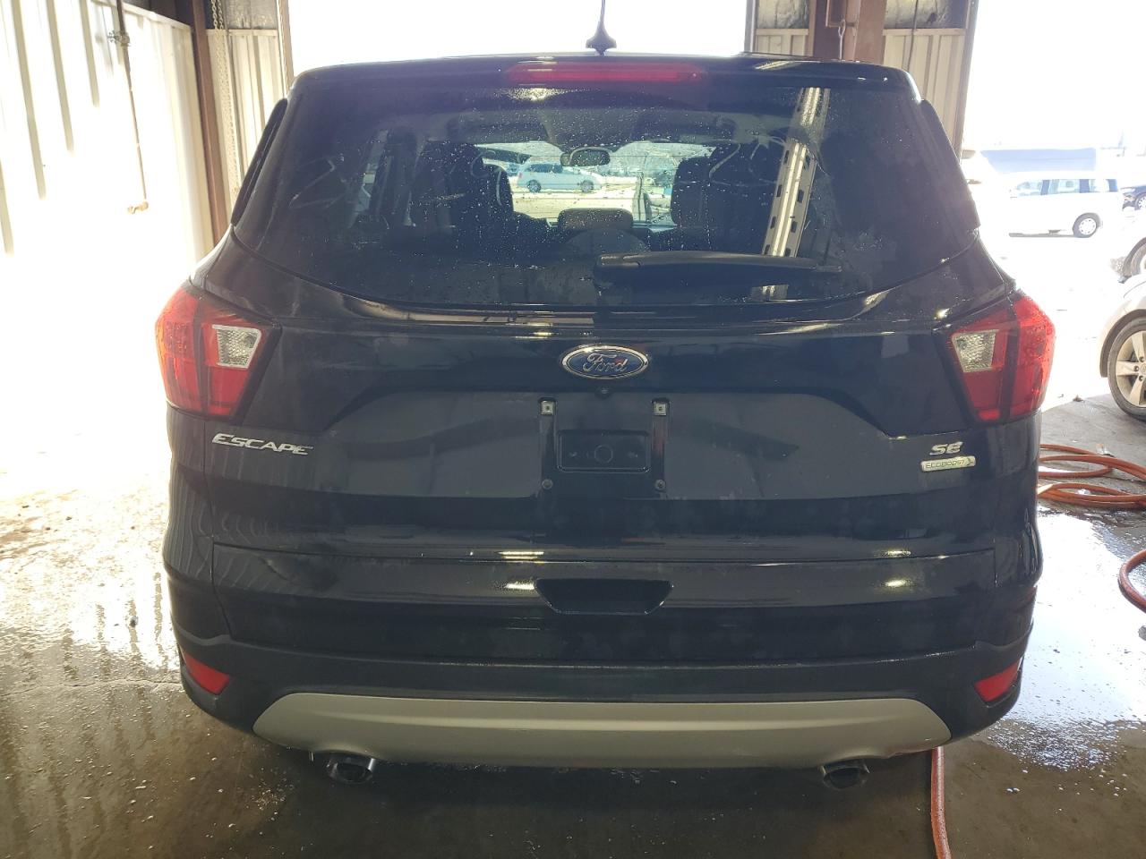 2019 Ford Escape VIN 1FMCU0GD0KUA75539 Copart auction photo, front end / side damage thumbnail 6