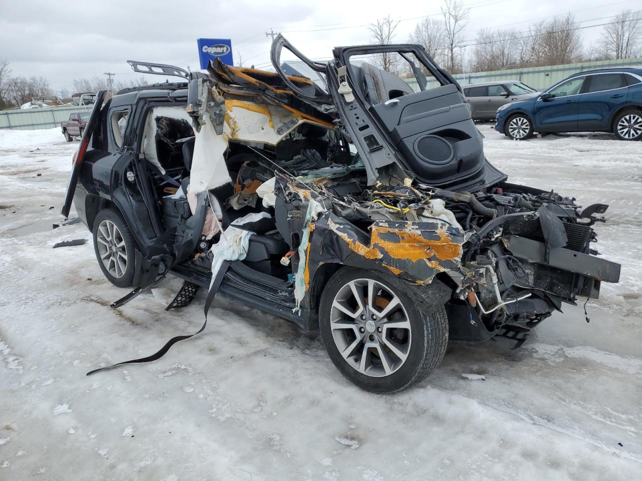 2016 Jeep Compass VIN 1C4NJDBB3GD650923 Copart auction photo, rollover damage thumbnail 4