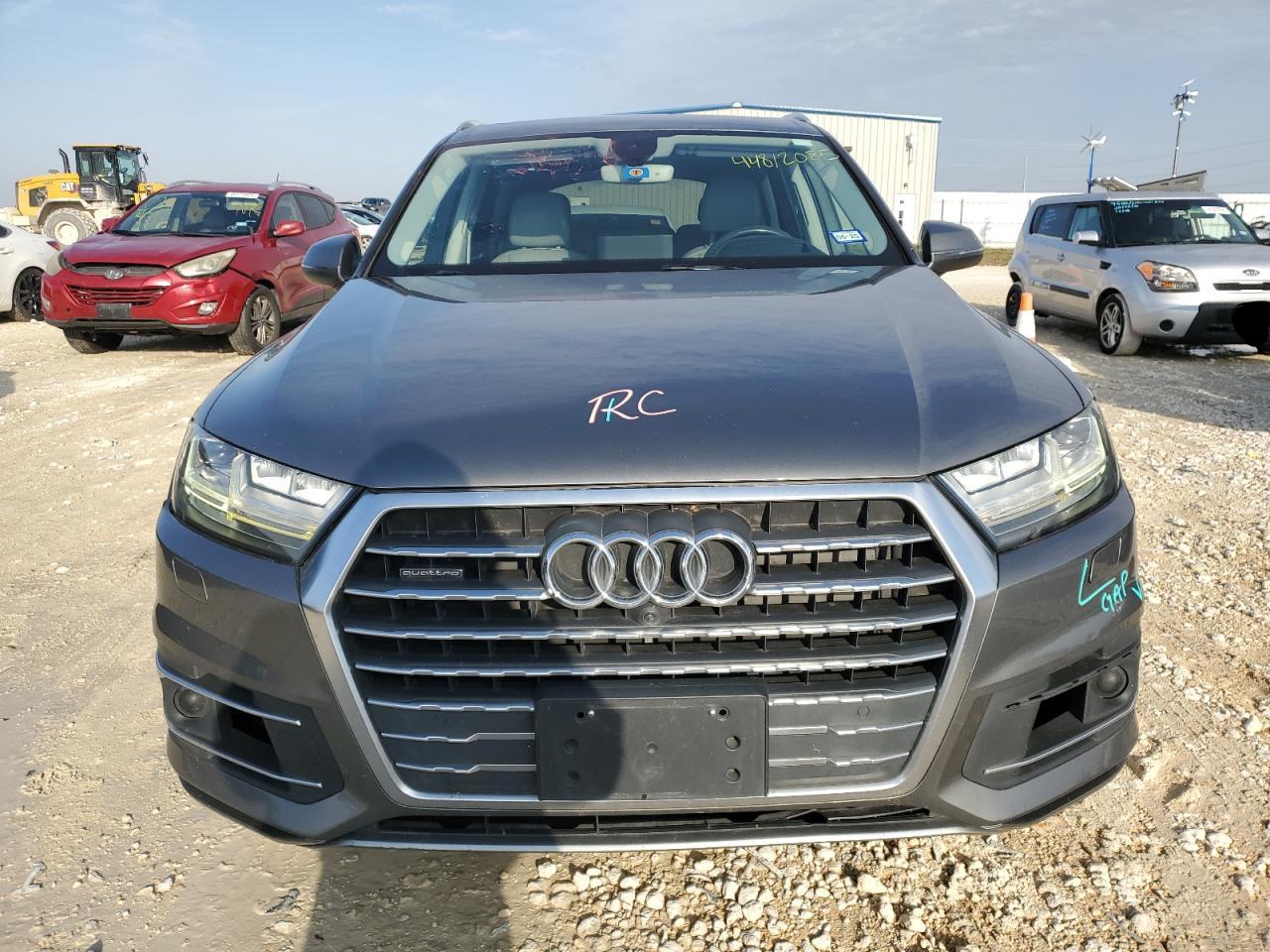 2017 Audi Q7 VIN WA1VAAF71HD007552 Copart auction photo, side / minor dent/scratches damage thumbnail 5