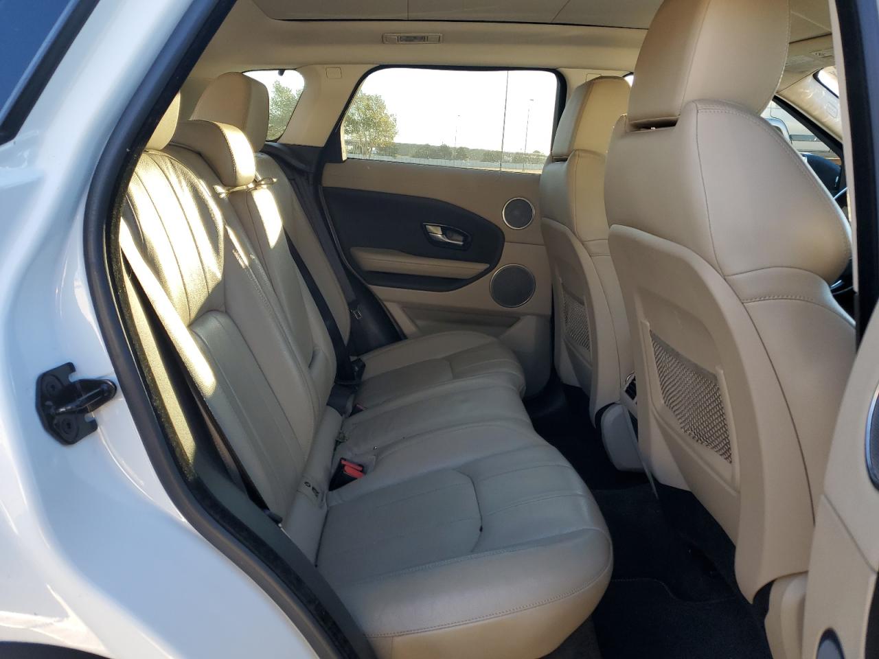 2016 Land Rover Range Rover VIN SALVP2BG3GH080972 Copart auction photo, hail / minor dent/scratches damage thumbnail 11
