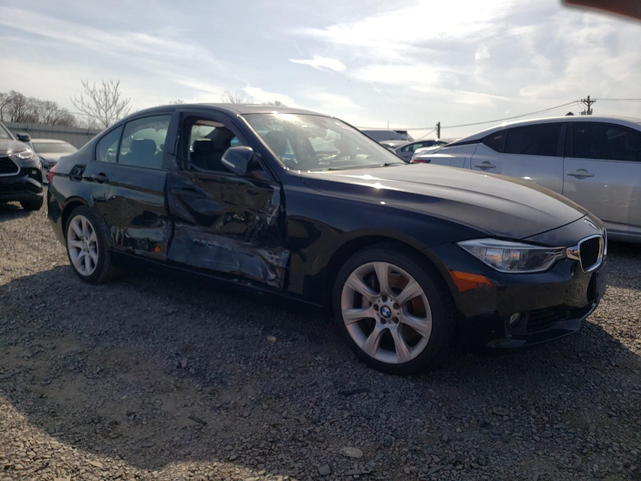 2013 BMW 3er VIN WBA3B9G58DNR89894 Copart auction photo, side damage thumbnail 4
