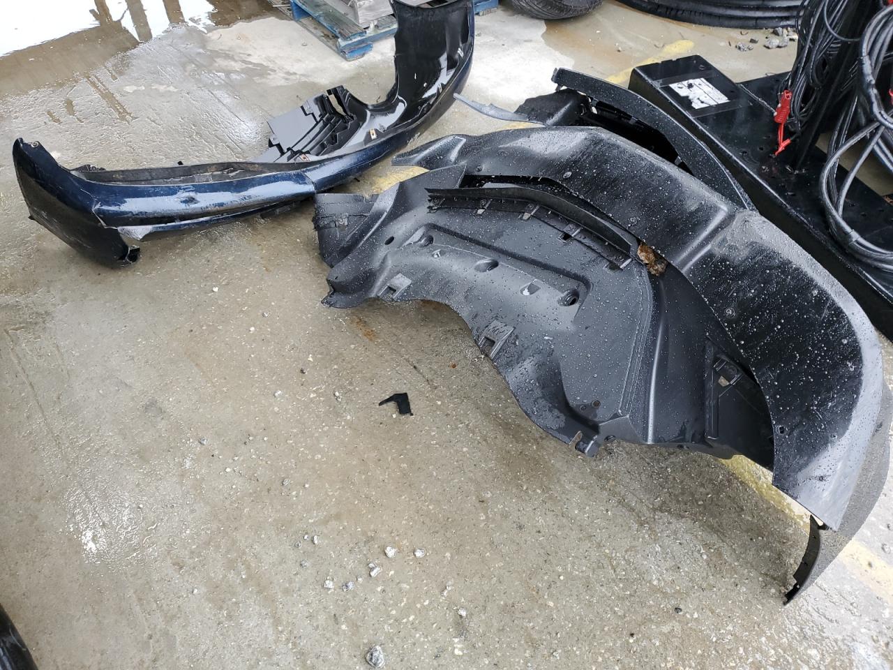 2013 Dodge Charger VIN 2C3CDXAT7DH719688 Copart auction photo, front end damage thumbnail 12
