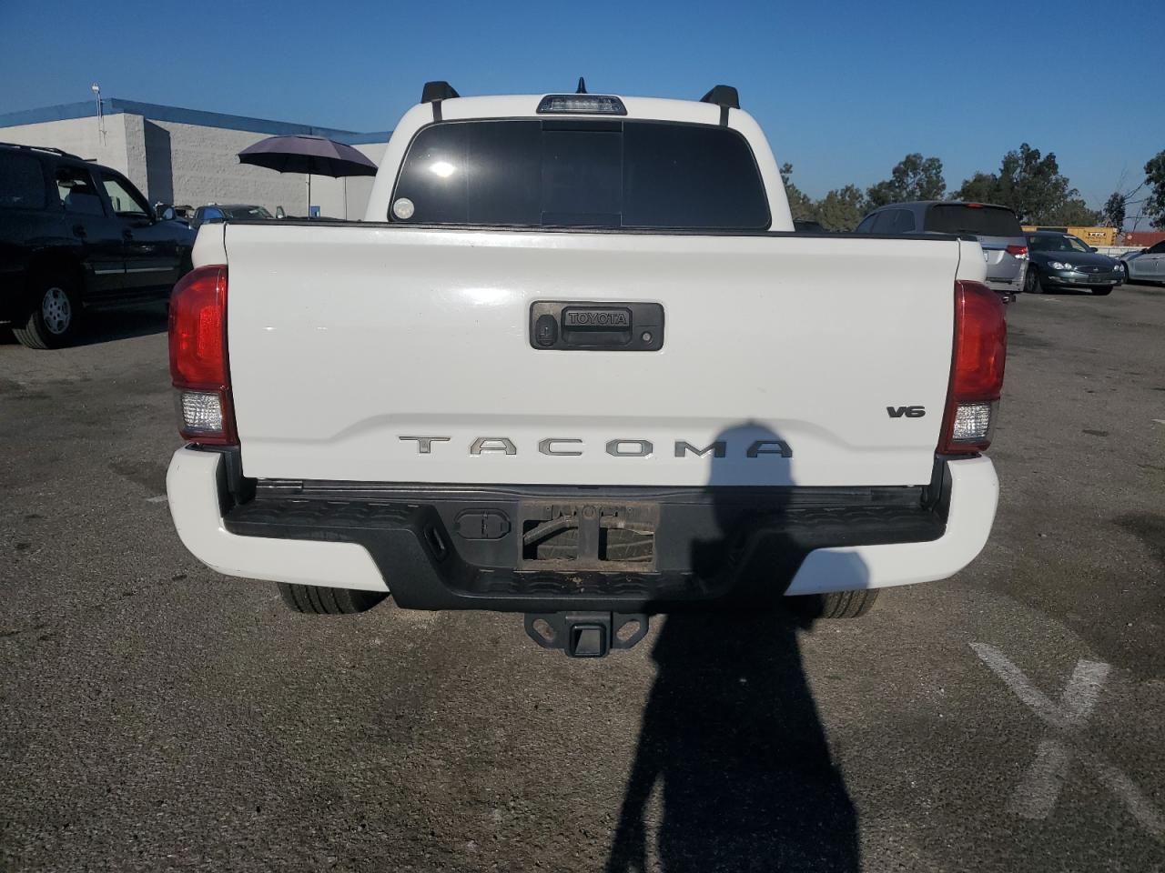 2017 Toyota Tacoma VIN 3TMAZ5CN6HM052594 Copart auction photo, front end damage thumbnail 6