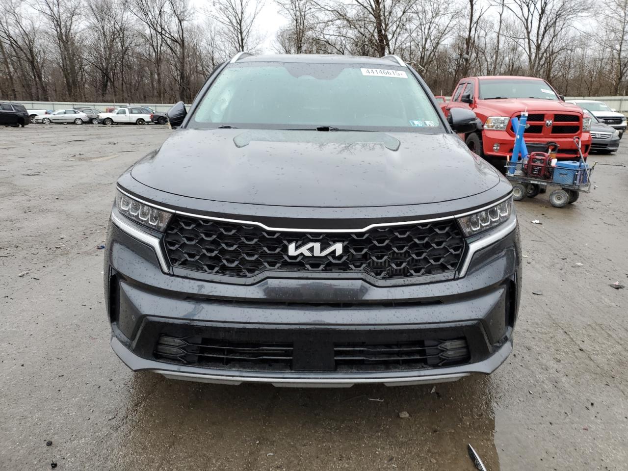 2023 KIA Sorento VIN KNDRHDLG7P5168800 Copart auction photo, side / front end damage thumbnail 5