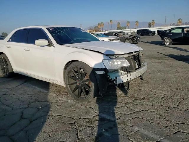 2016 Chrysler 300 VIN 2C3CCAAG5GH243903 Copart auction photo, front end damage thumbnail 10