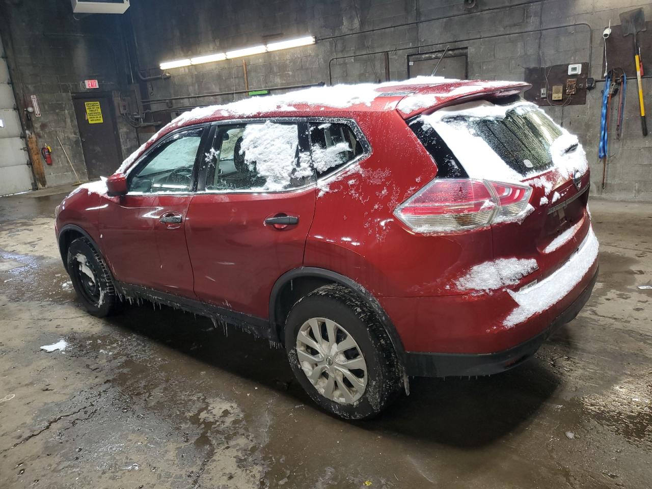 2016 Nissan Rogue VIN JN8AT2MVXGW154370 Copart auction photo, rear end / front end damage thumbnail 2