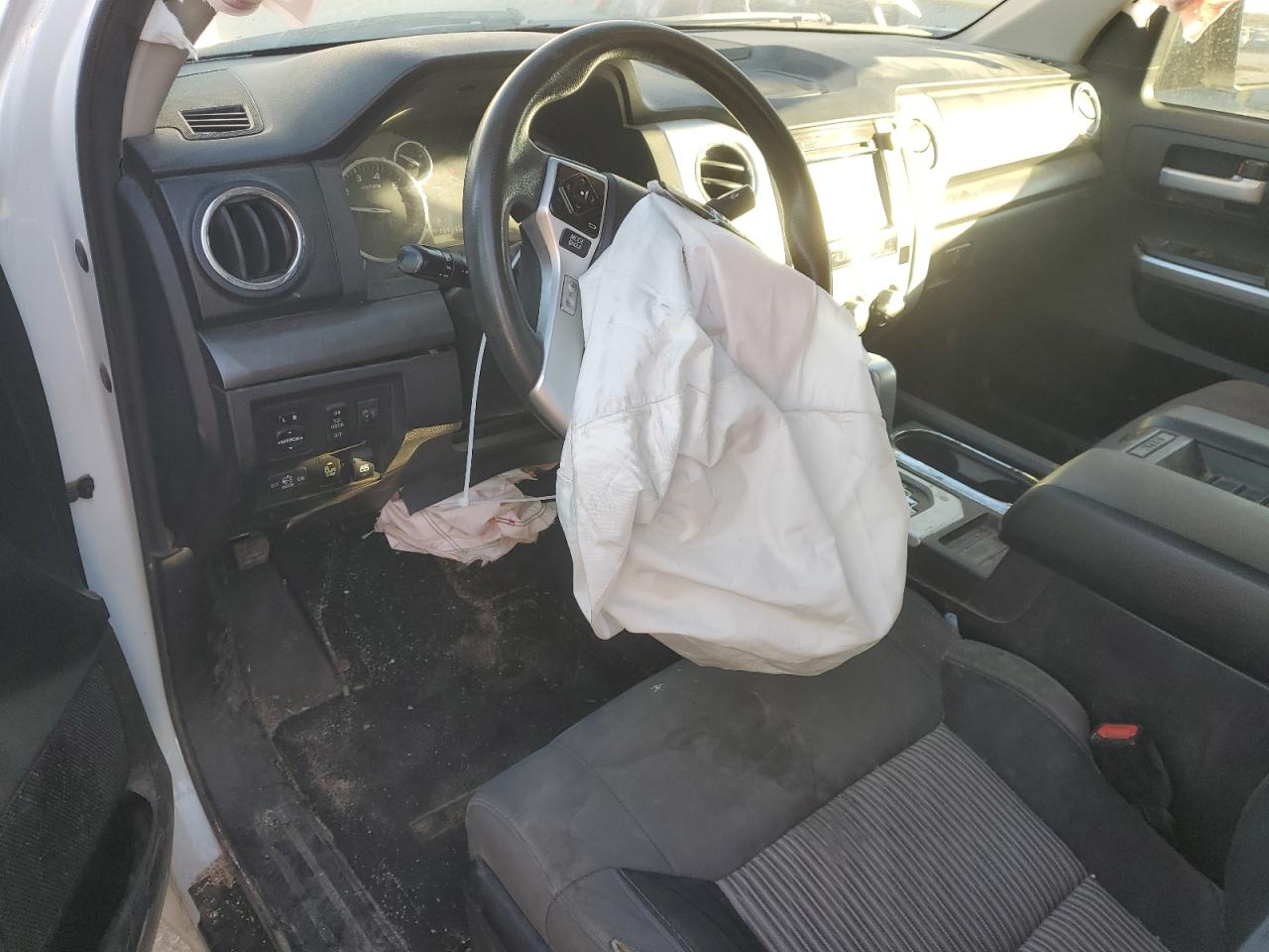2017 Toyota Tundra VIN 5TFDW5F19HX606445 Copart auction photo, front end / frame damage damage thumbnail 8