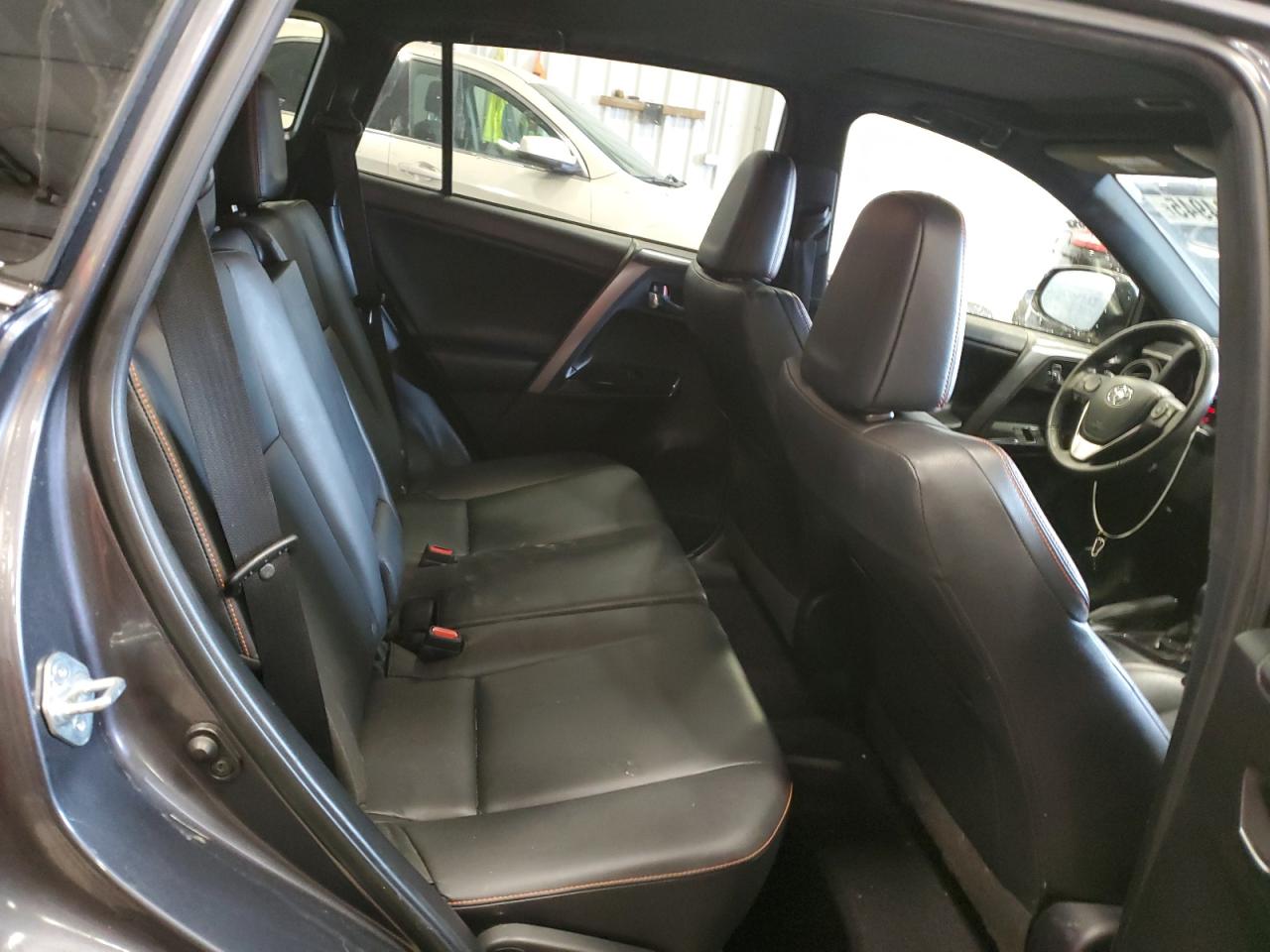 2016 Toyota RAV 4 VIN JTMJFREV7GD189499 Copart auction photo, front end / side damage thumbnail 11