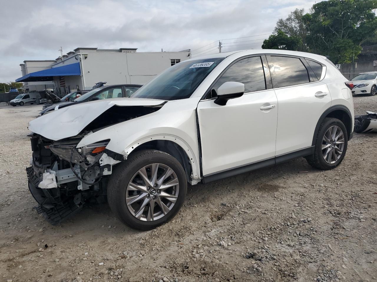 2019 Mazda CX-5 VIN JM3KFADM1K0692404