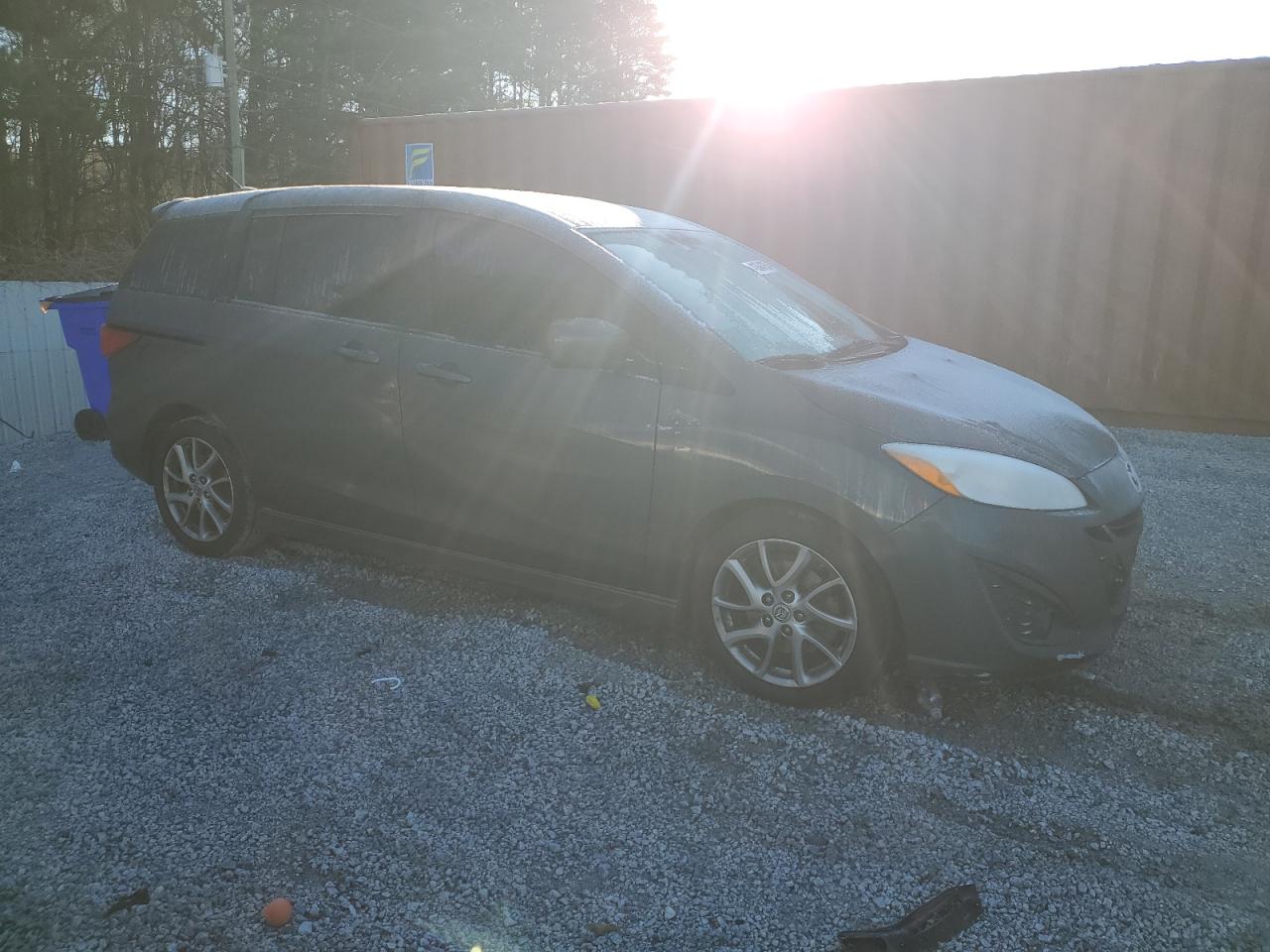 2012 Mazda 5 VIN JM1CW2DL8C0138644 Copart auction photo, side / front end damage thumbnail 4