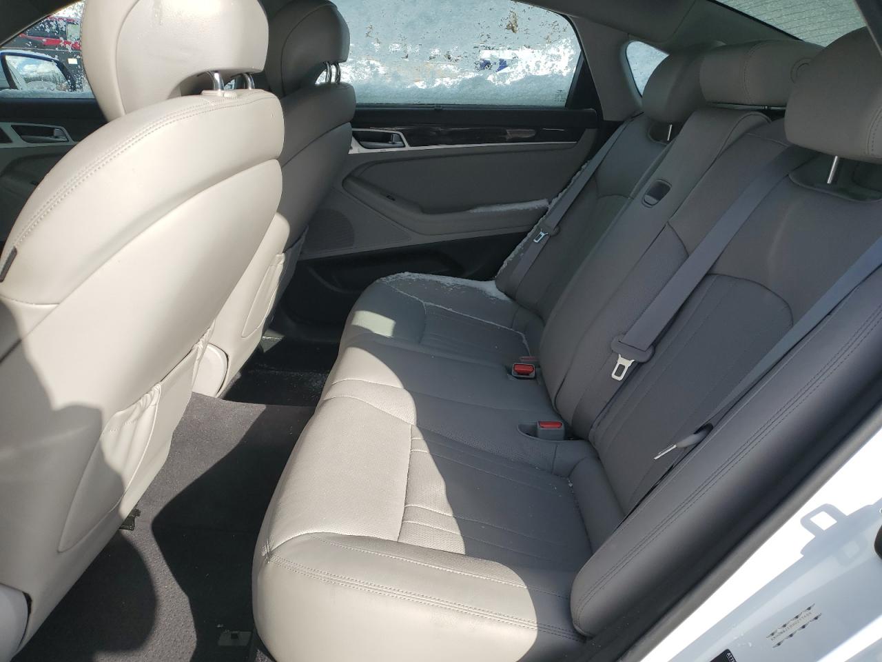 2017 Genesis G80 VIN KMHGN4JE8HU211464 Copart auction photo, side / front end damage thumbnail 11