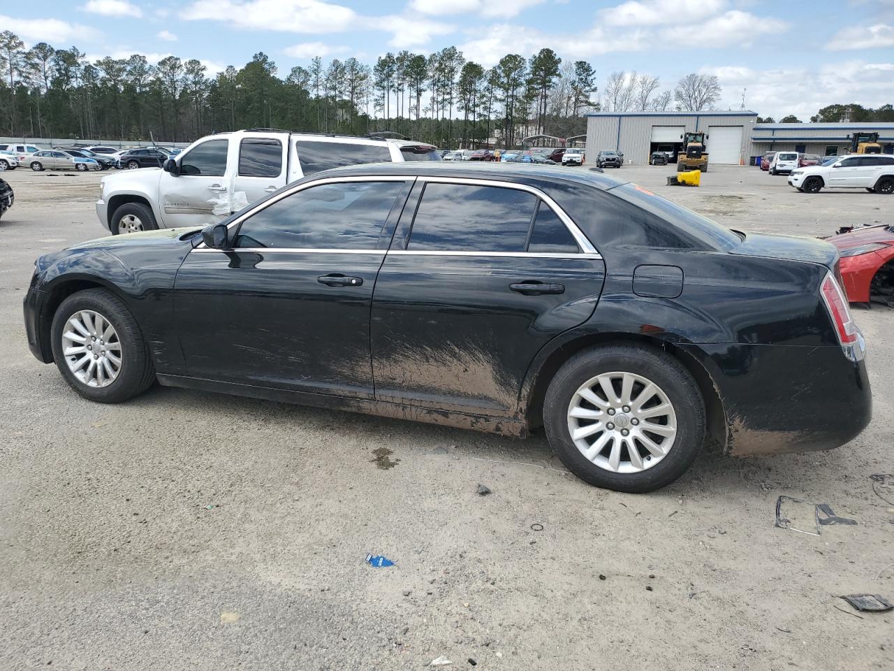 2014 Chrysler 300 VIN 2C3CCAAG7EH135893 Copart auction photo, side damage thumbnail 2