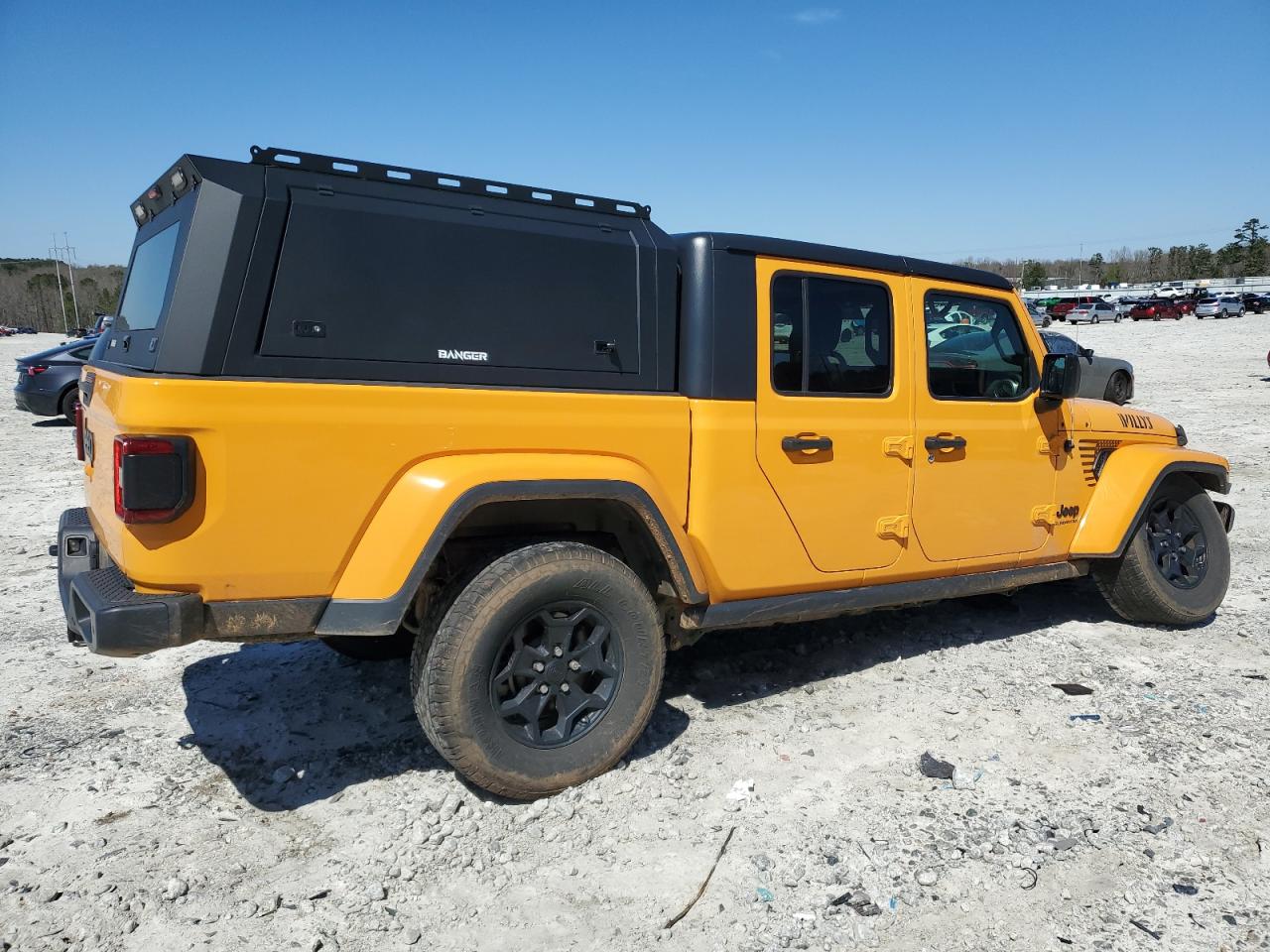 2021 Jeep Gladiator VIN 1C6HJTAGXML563033 Copart auction photo, undercarriage / minor dent/scratches damage thumbnail 3