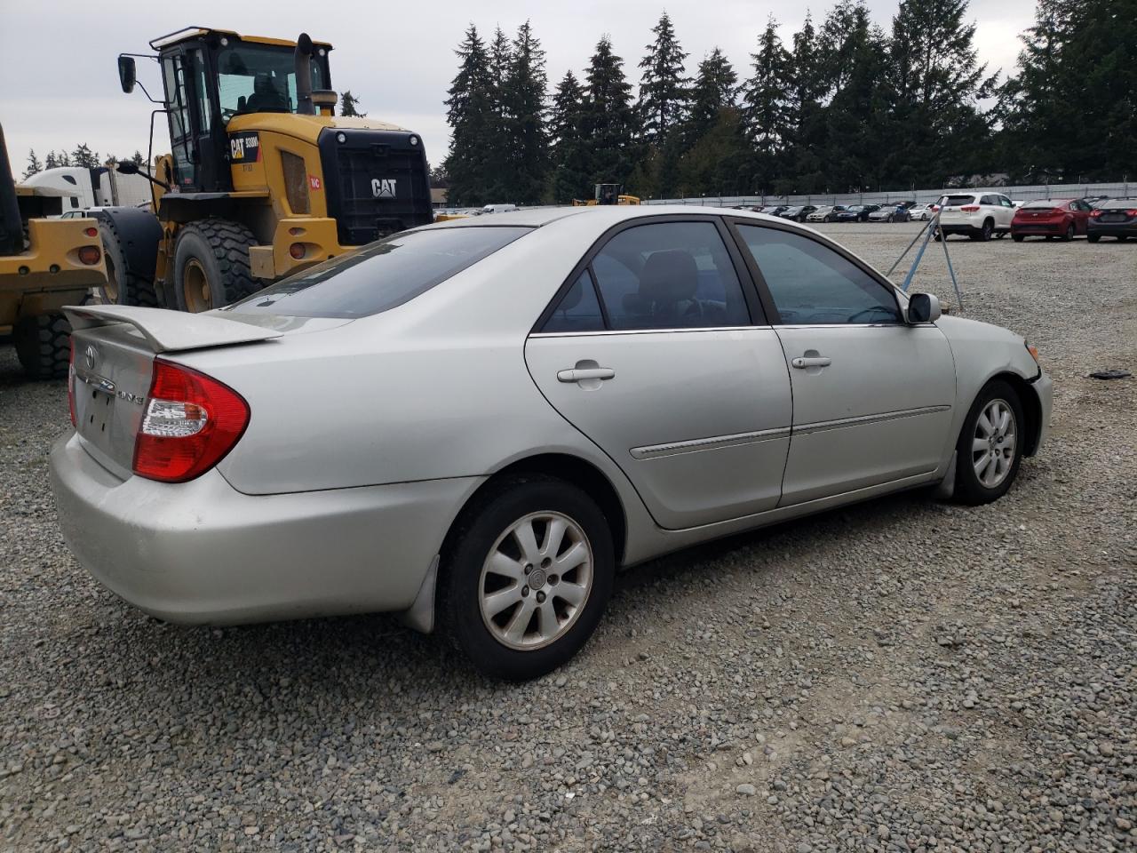 2004 Toyota Camry VIN 4T1BE32K04U261066 Copart auction photo, front end / undercarriage damage thumbnail 3