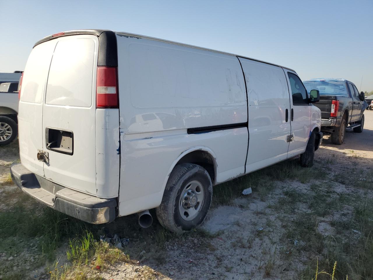 2014 Chevrolet Express VIN 1GCZGUCL1E1129382 Copart auction photo, normal wear / minor dent/scratches damage thumbnail 3