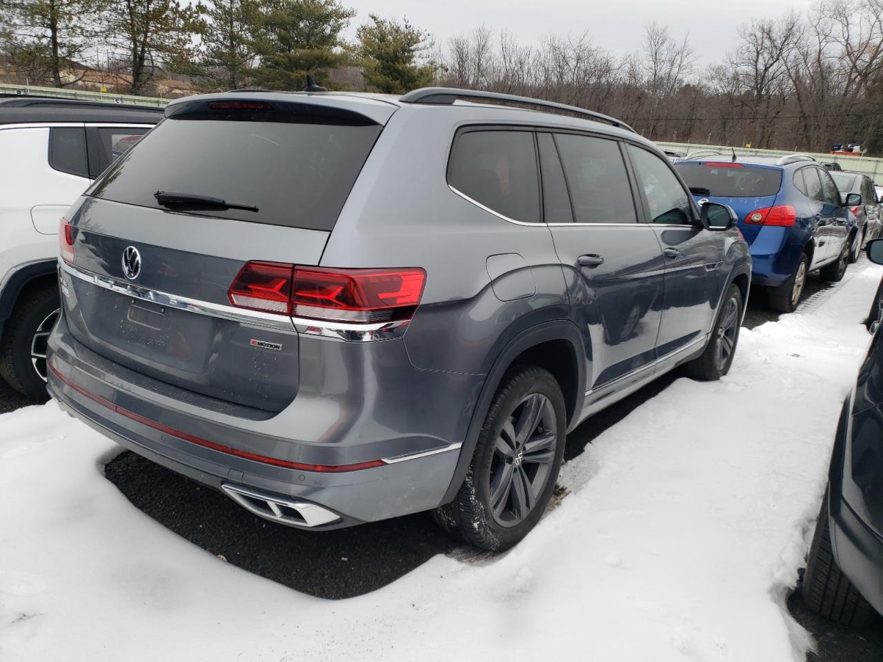 2021 Volkswagen Atlas VIN 1V2RR2CA1MC599698 Copart auction photo, front end / undercarriage damage thumbnail 3