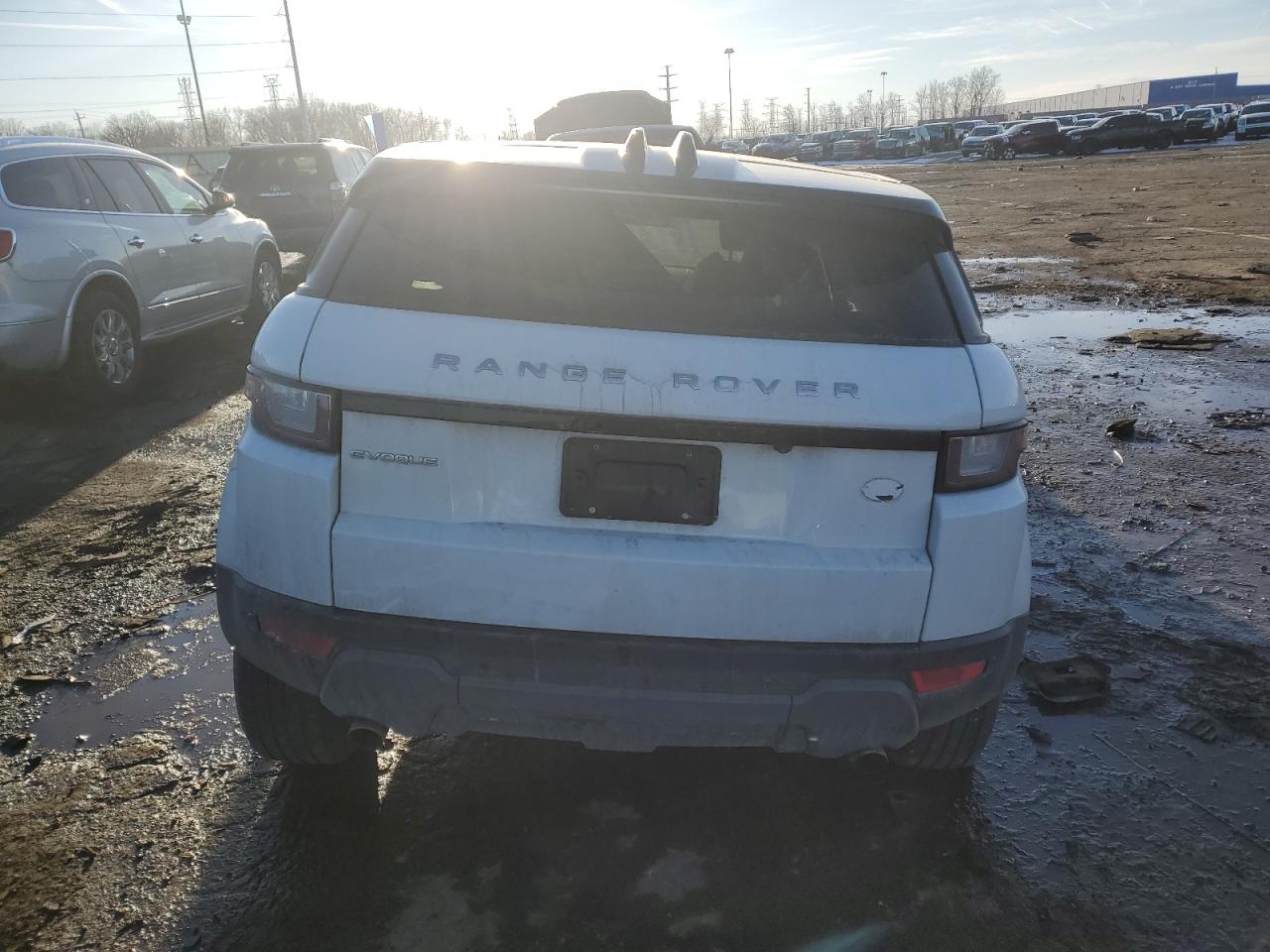 2018 Land Rover Range Rover VIN SALVP2RX0JH287302 Copart auction photo, front end / side damage thumbnail 6