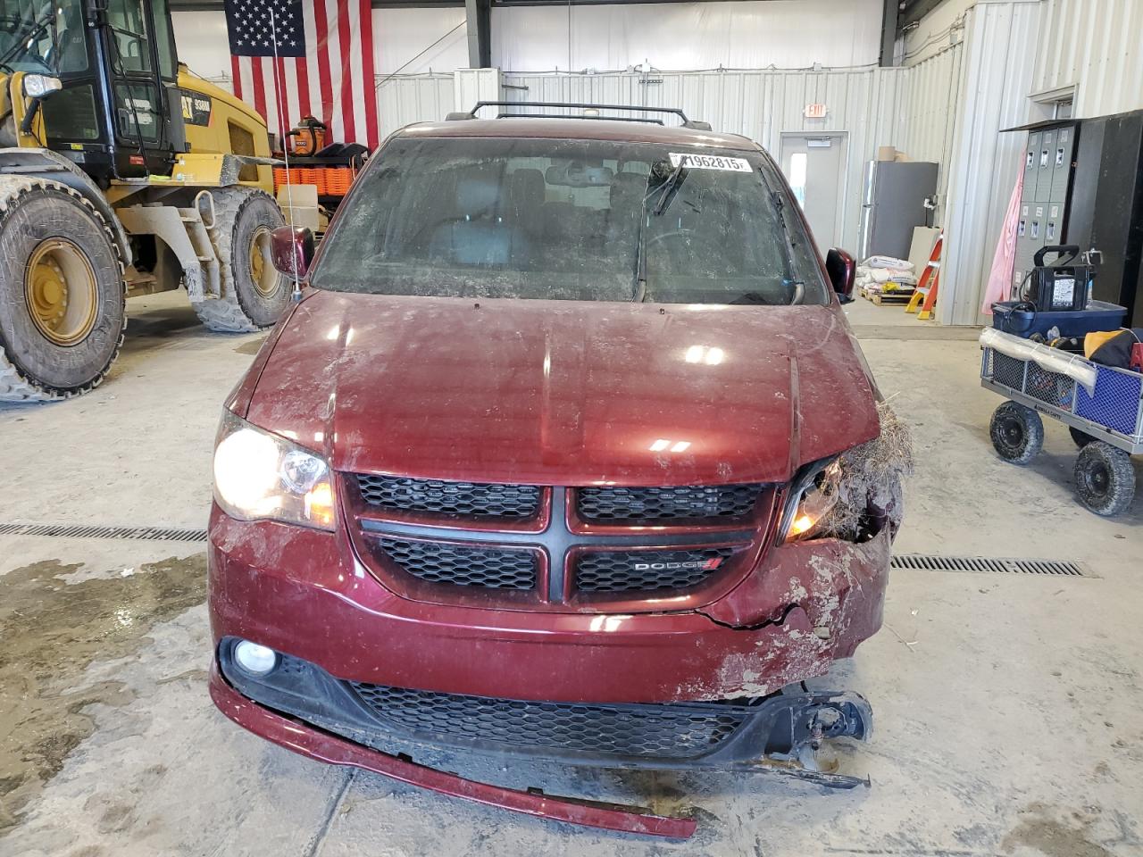 2017 Dodge Caravan VIN 2C4RDGEGXHR731658 Copart auction photo, front end damage thumbnail 5