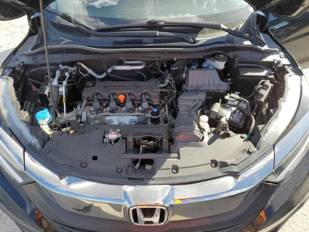 2022 Honda HR-V VIN 3CZRU5H35NM708878 Copart auction photo, front end / minor dent/scratches damage thumbnail 12