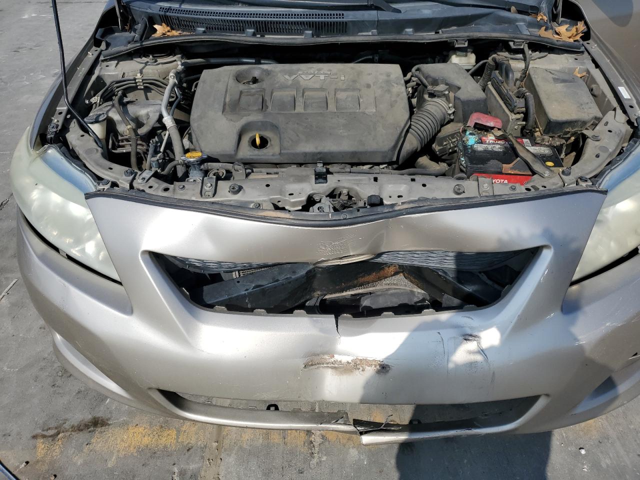 2010 Toyota Corolla VIN 1NXBU4EE7AZ235638 Copart auction photo, front end / minor dent/scratches damage thumbnail 11