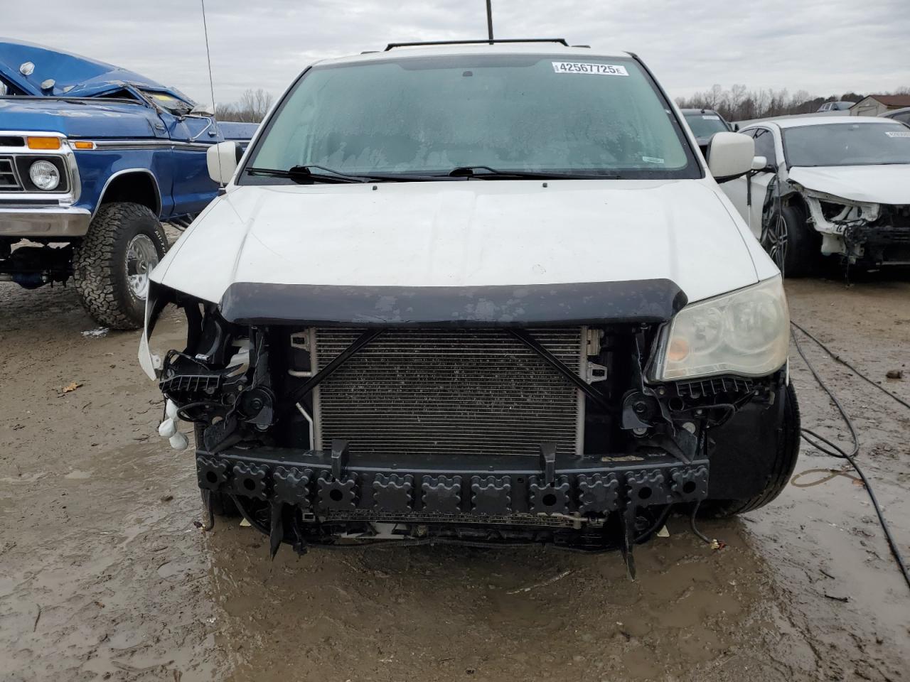 2012 Chrysler Town & Country VIN 2C4RC1BG3CR260787 Copart auction photo, front end damage thumbnail 5
