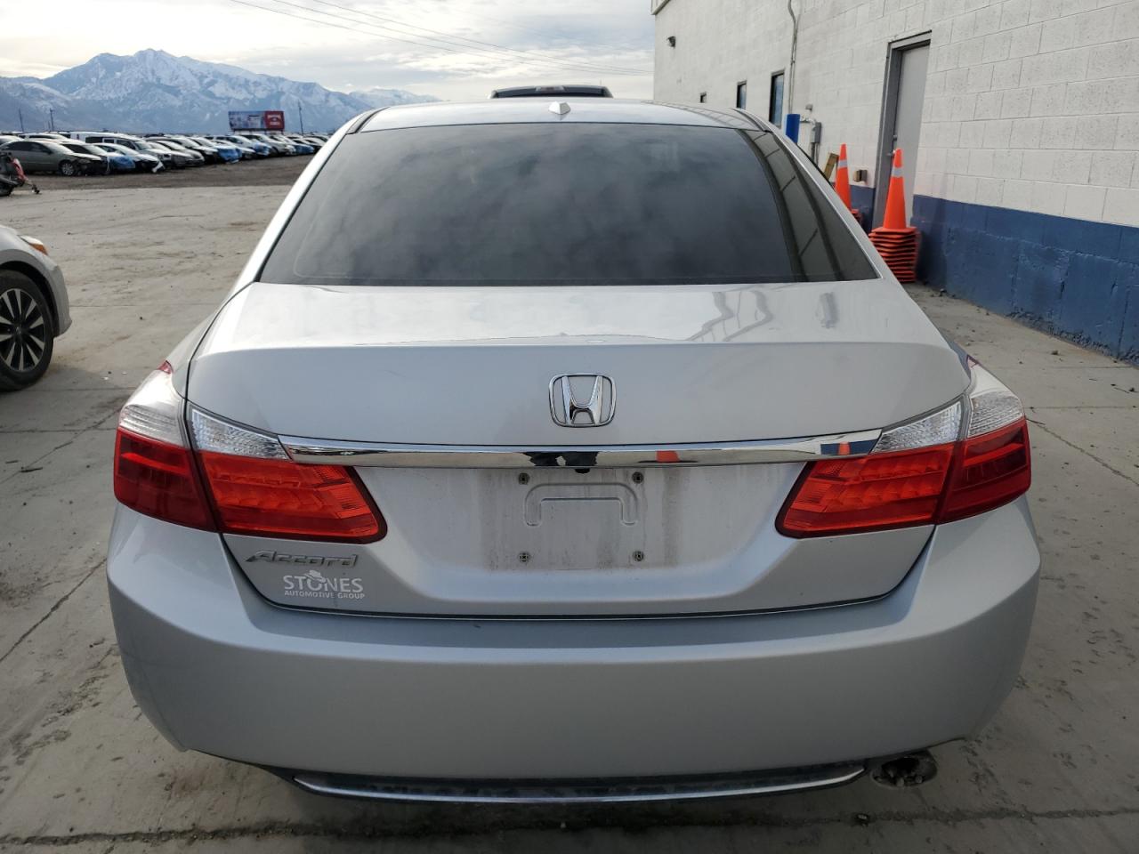 2013 Honda Accord VIN 1HGCR2F82DA031845 Copart auction photo, rear end / side damage thumbnail 6