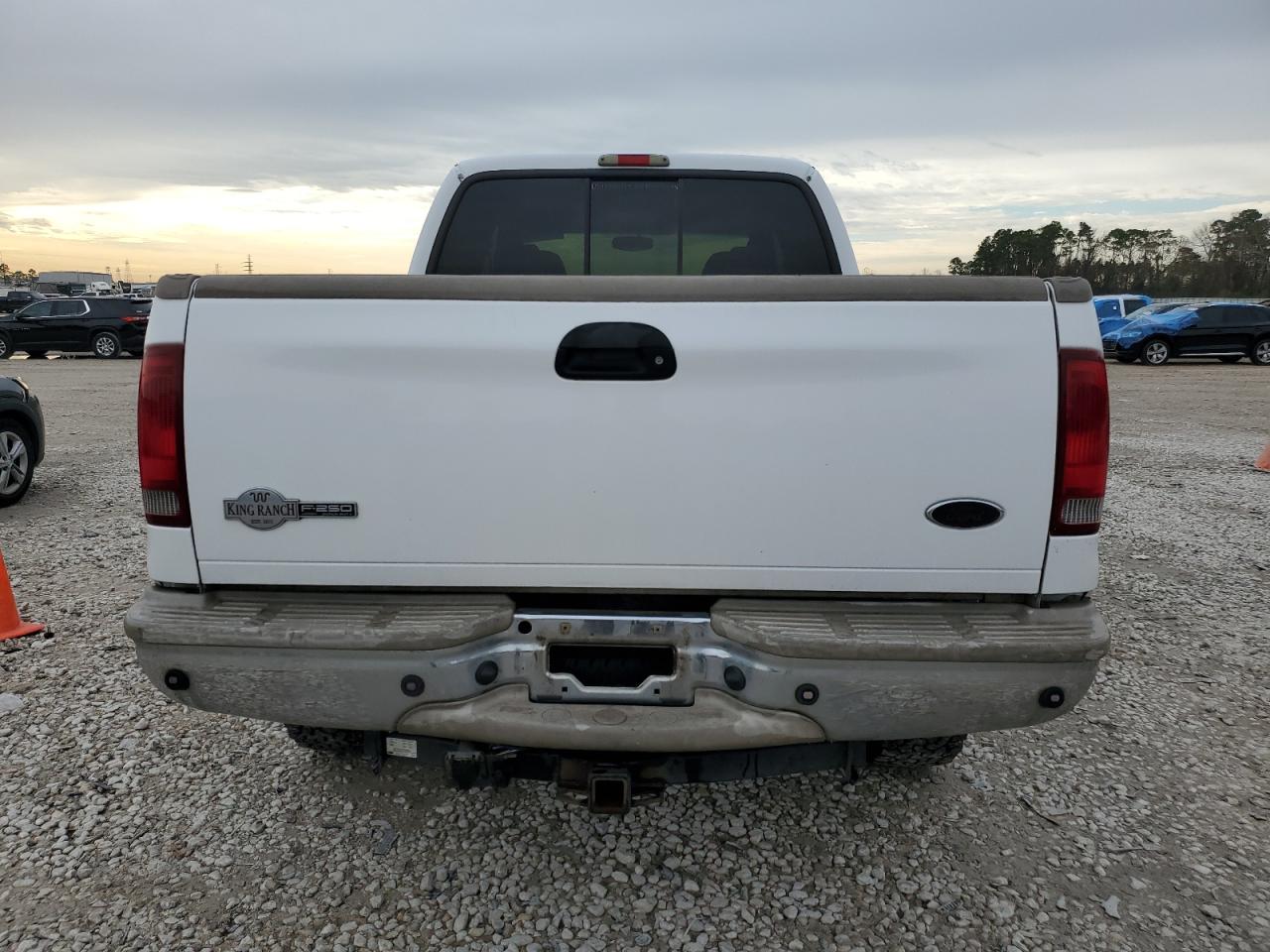 2005 Ford F250 VIN 1FTSW21P85EB80904 Copart auction photo, front end damage thumbnail 6