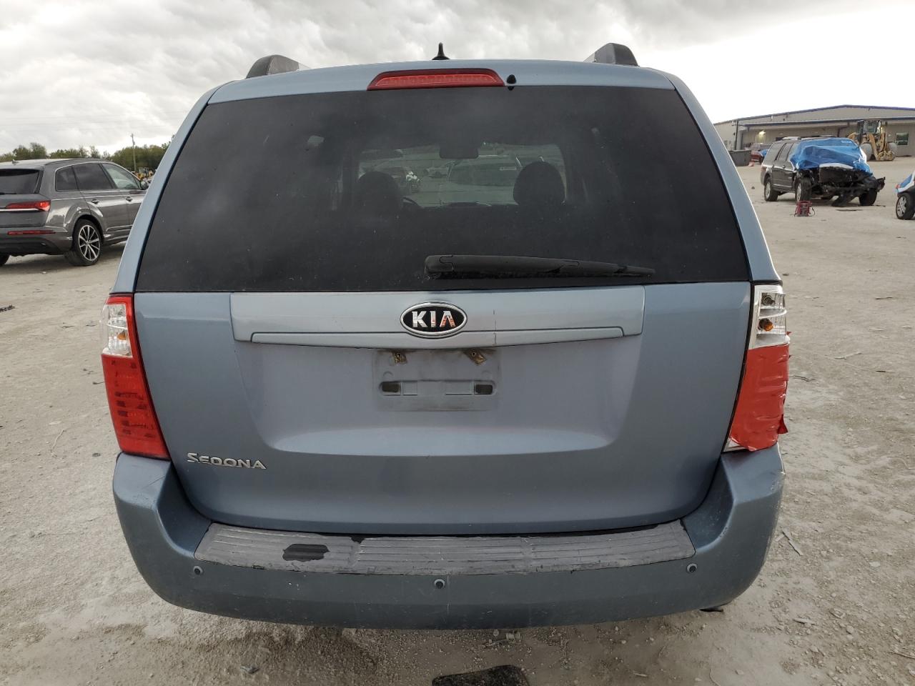 2010 KIA Sedona VIN KNDMG4C34A6361174 Copart auction photo, side damage thumbnail 6