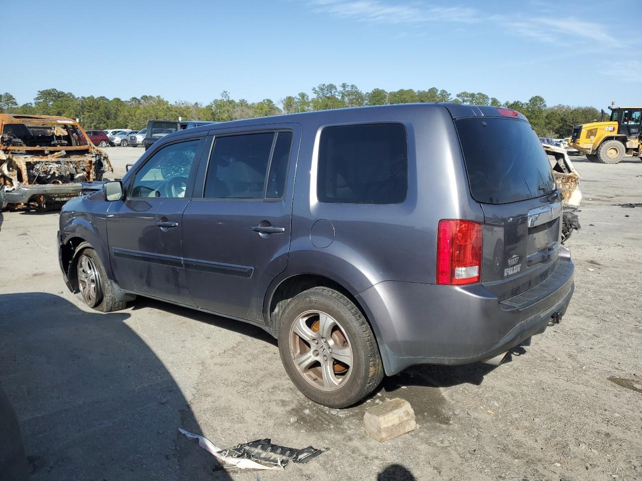 2015 Honda Pilot VIN 5FNYF3H54FB006252 Copart auction photo, front end / side damage thumbnail 2