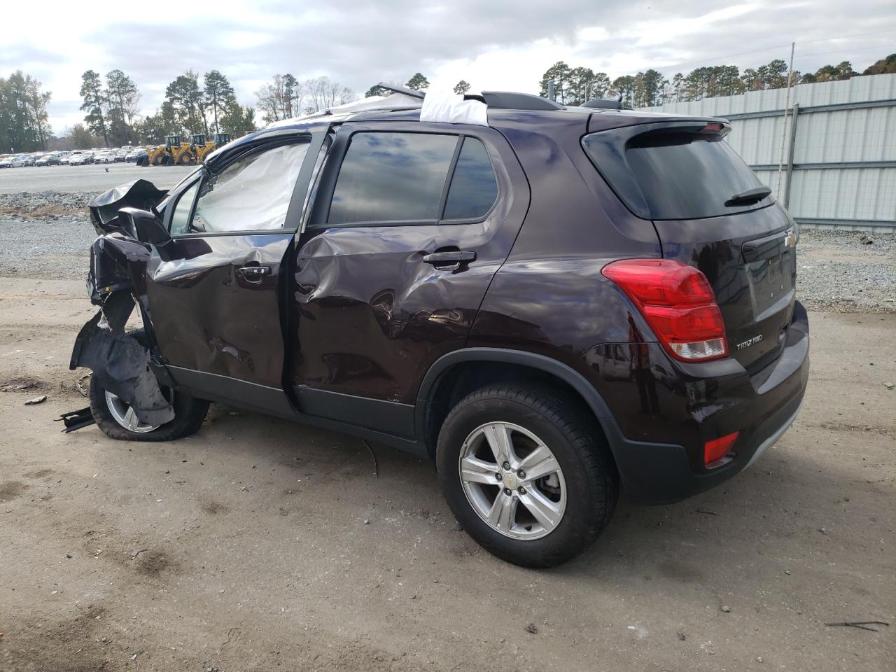 2022 Chevrolet Trax VIN KL7CJPSM6NB500918 Copart auction photo, all over damage thumbnail 2