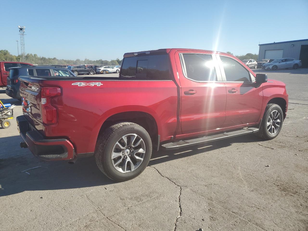 2021 Chevrolet Silverado VIN 3GCUYEET6MG141120 Copart auction photo, hail / minor dent/scratches damage thumbnail 3