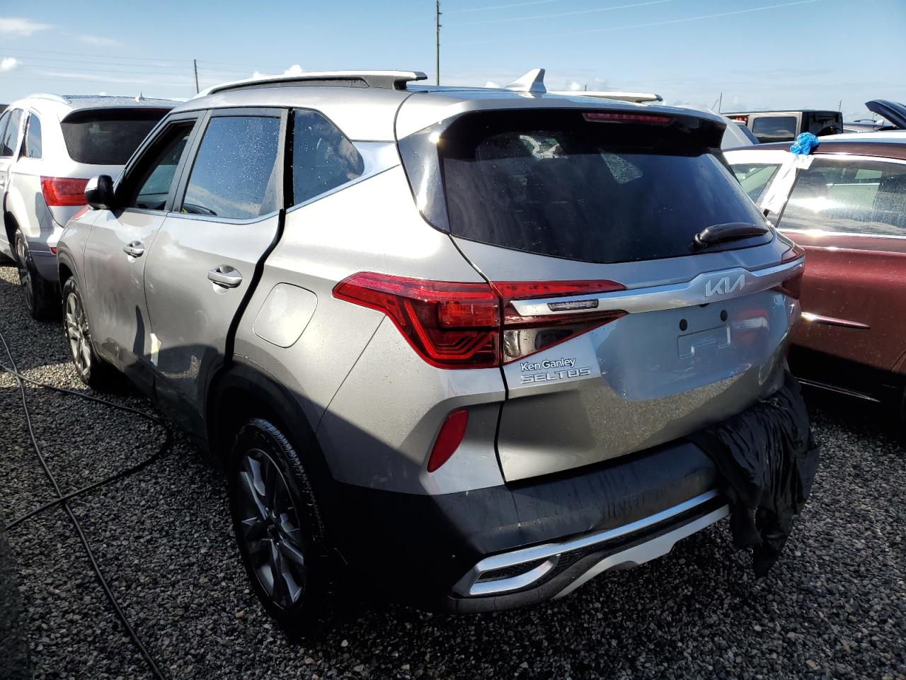 2023 KIA Seltos VIN KNDEU2AA5P7428791 Copart auction photo, water/flood damage thumbnail 2
