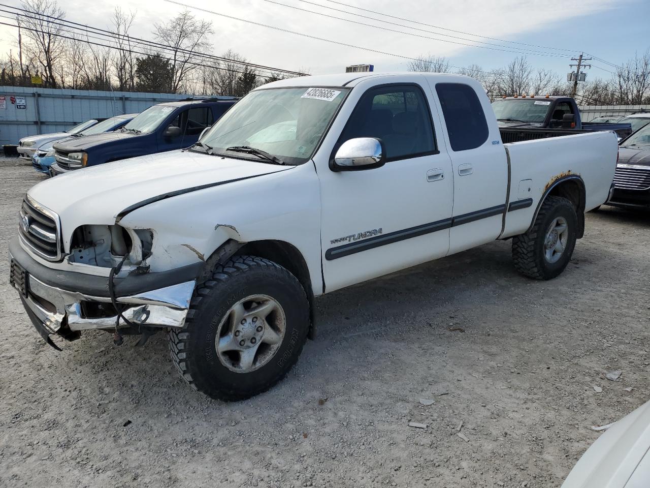 2000 Toyota Tundra VIN 5TBBT4418YS055825
