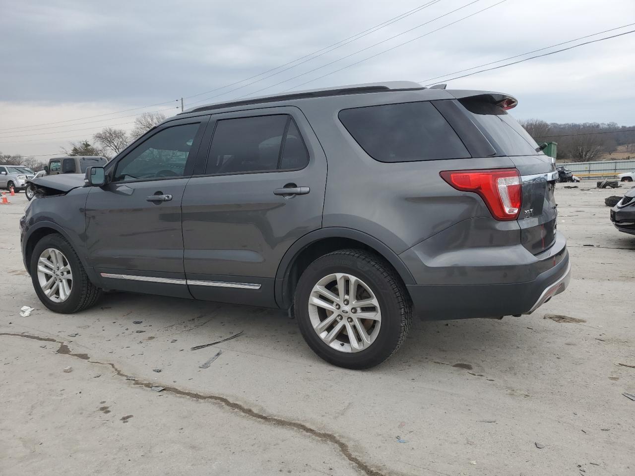 2017 Ford Explorer VIN 1FM5K7D83HGD07895 Copart auction photo, front end damage thumbnail 2