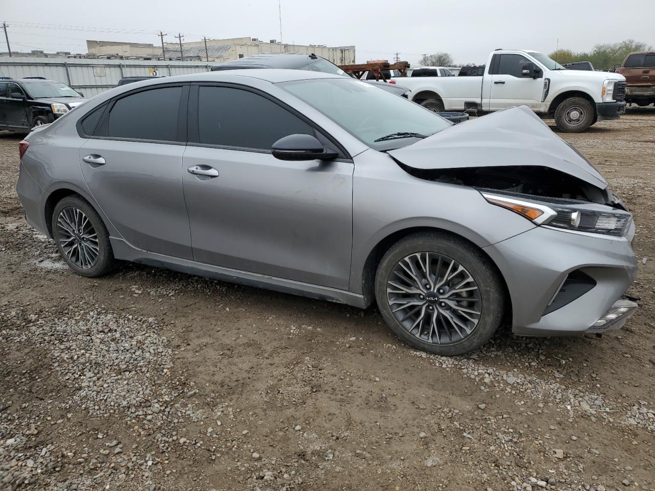 2023 KIA Forte VIN 3KPF54AD0PE673361 Copart auction photo, front end / minor dent/scratches damage thumbnail 4