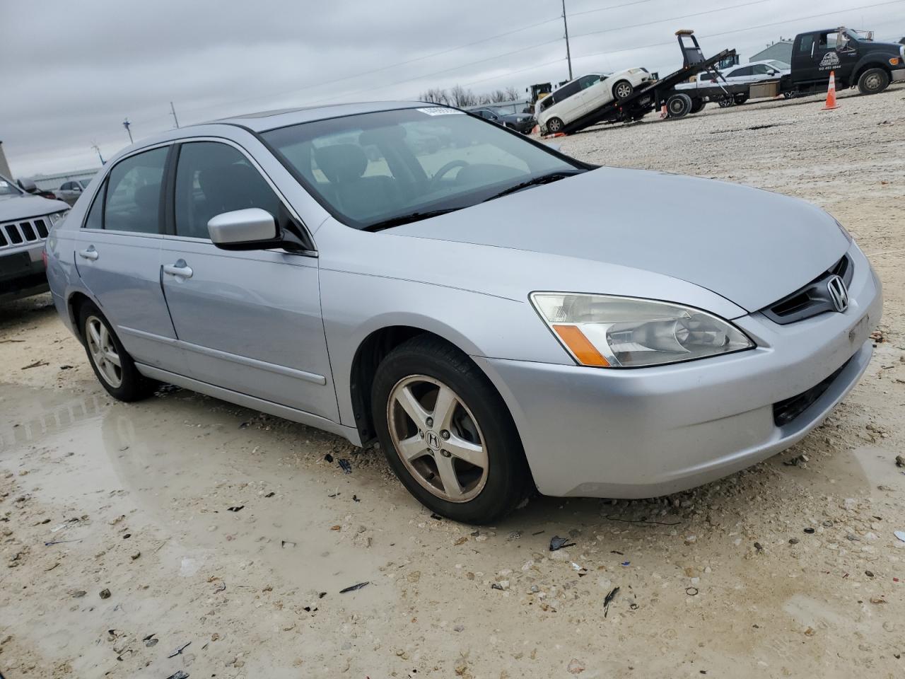 2005 Honda Accord VIN 1HGCM567X5A006233 Copart auction photo, normal wear damage thumbnail 4