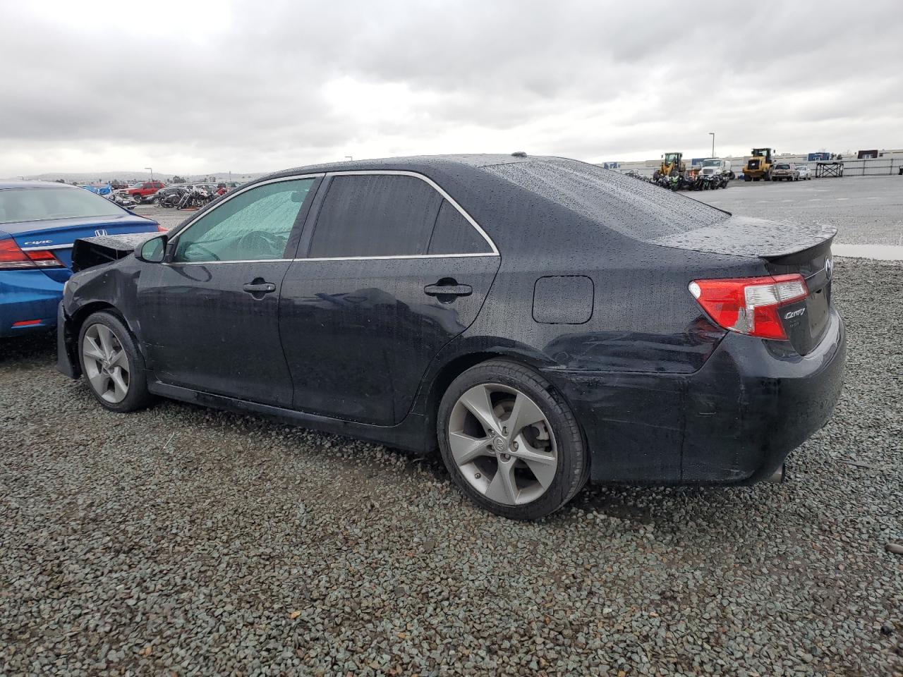 2012 Toyota Camry VIN 4T1BF1FKXCU198407 Copart auction photo, front end / minor dent/scratches damage thumbnail 2