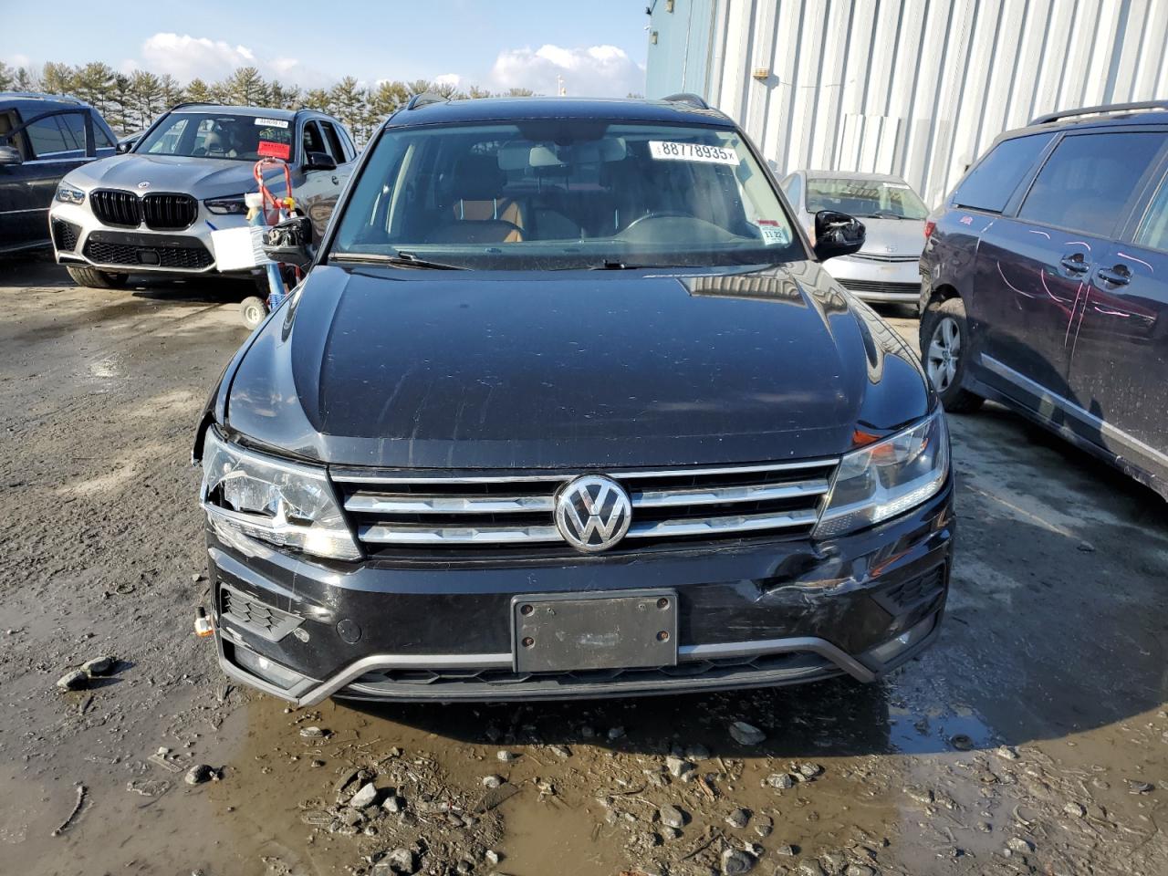 2018 Volkswagen Tiguan VIN 3VV2B7AXXJM021896 Copart auction photo, front end / side damage thumbnail 5